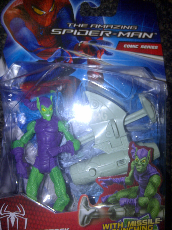 Produits dérivés  SPIDERMAN  MARVEL SELECT Figurine bouffon vert 18 cm